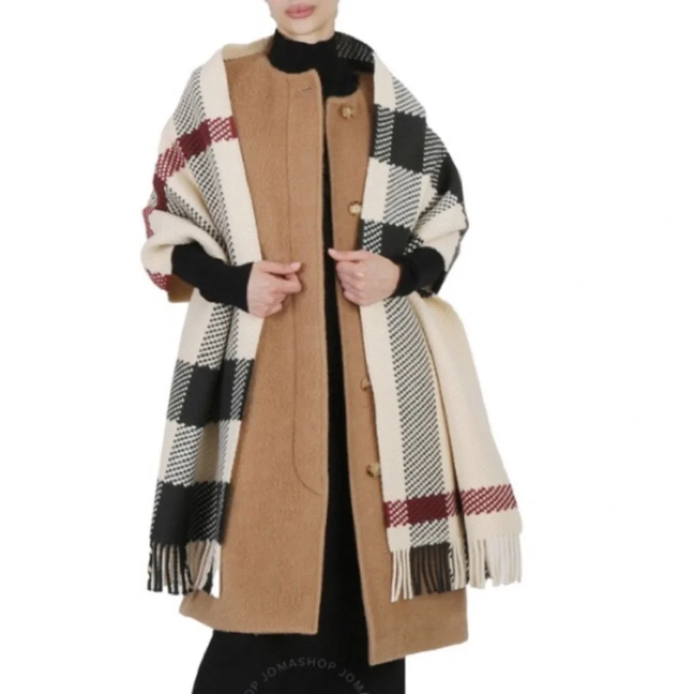 NWT $1050 Burberry Jumbo Check Fringe Wool Scarf in Stone, Unisex!